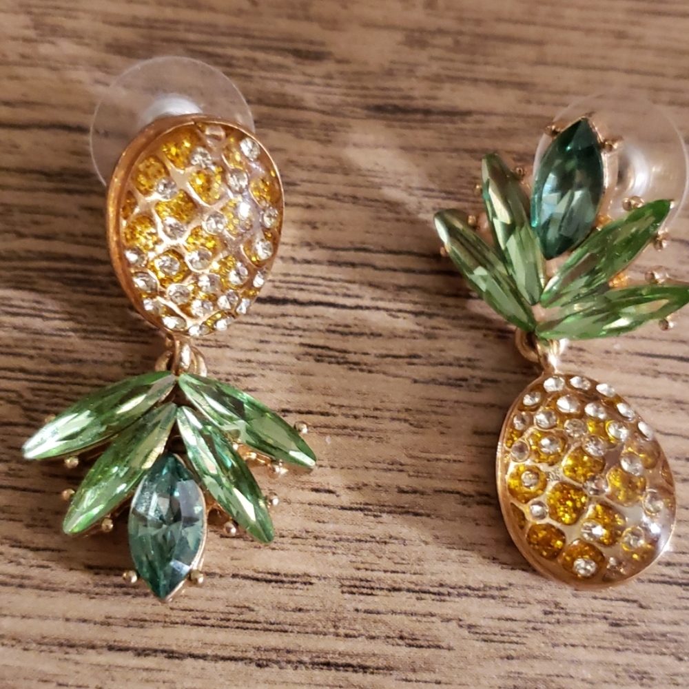 🍍Betsey Johnson Pineapple Drop Earrings🍍